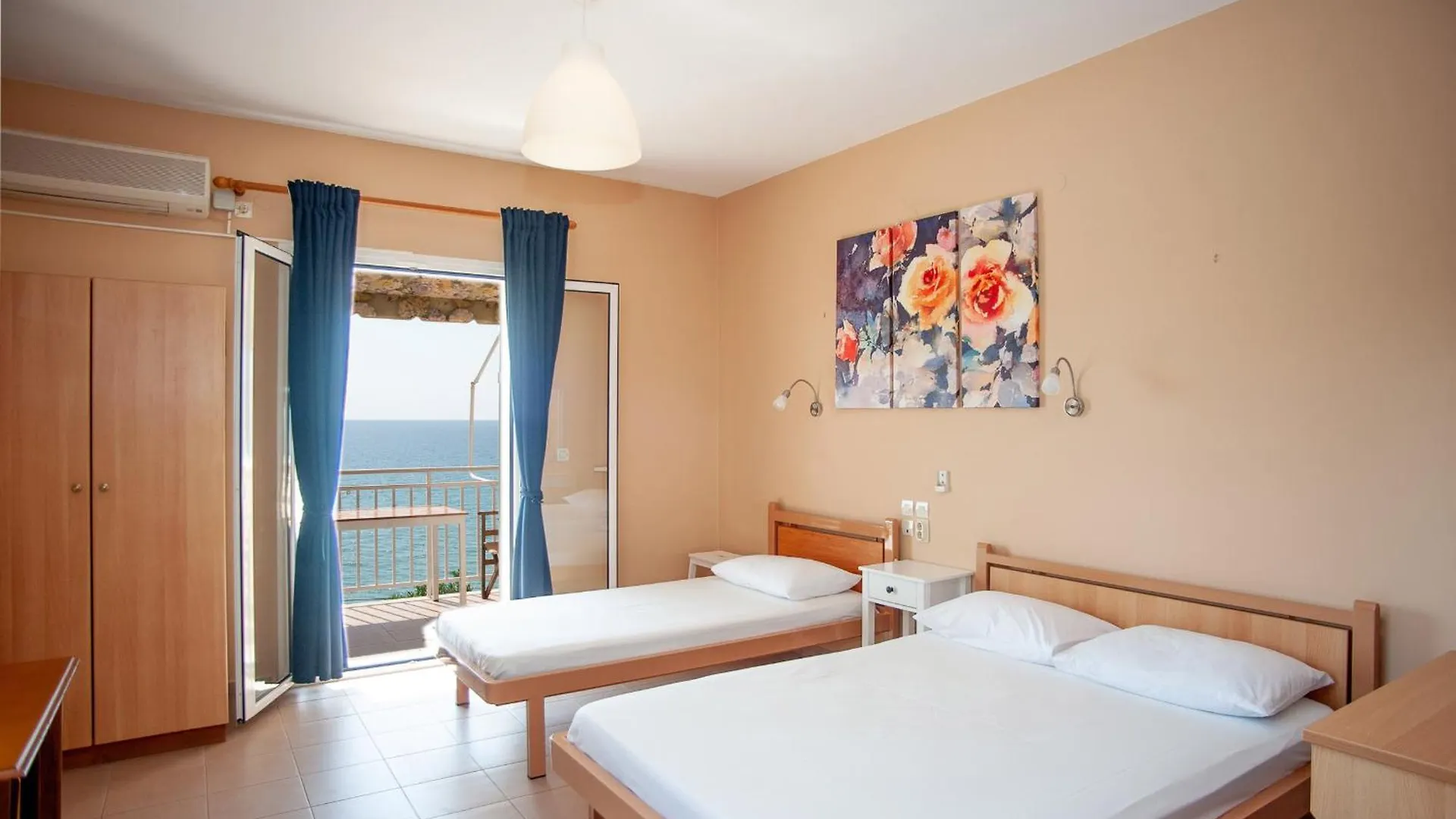 Apartment Rosa'S Beach Studios Lourdata