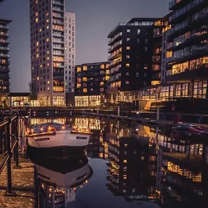 https://deluxe-city-apt-beautiful-river-viewfree-parking.yorkshirehotels.net