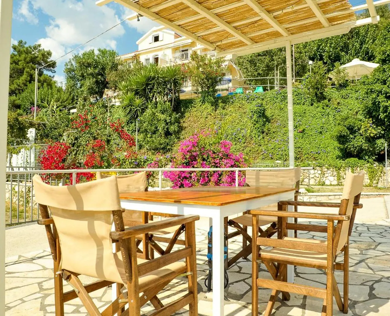 Apartment Rosa'S Beach Studios Lourdata  Greece